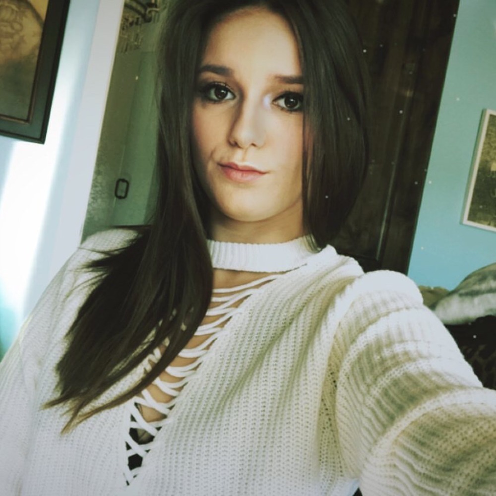 Meet your Posher, Haylee
